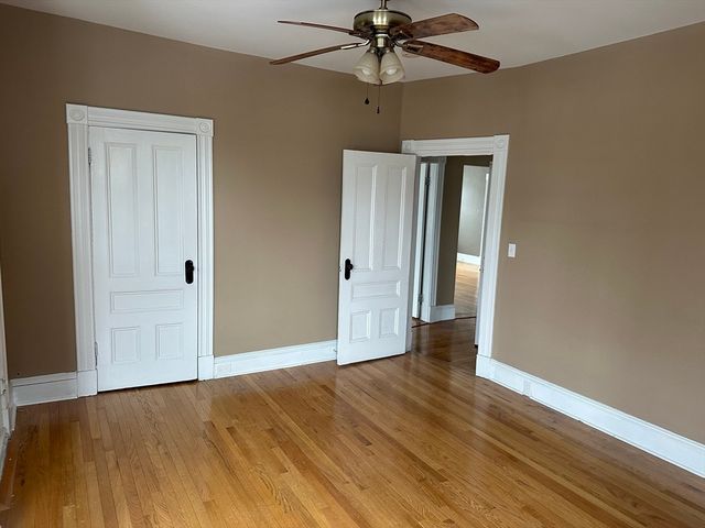 225 Gibson 2, Lowell, MA 01851