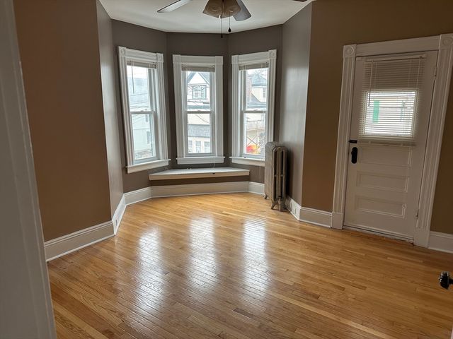 225 Gibson 2, Lowell, MA 01851