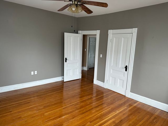 225 Gibson 2, Lowell, MA 01851