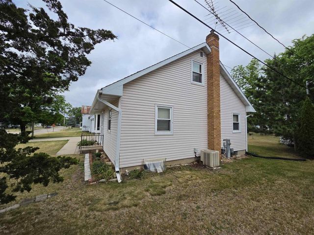 218 DODGE STREET, Princeton, WI 54968