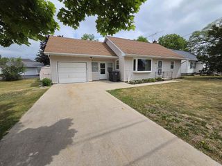 218 DODGE STREET, Princeton, WI 54968