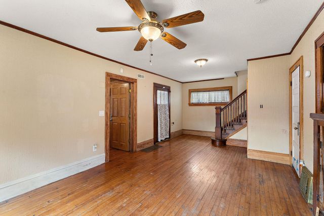 982 Case Avenue, Saint Paul, MN 55106