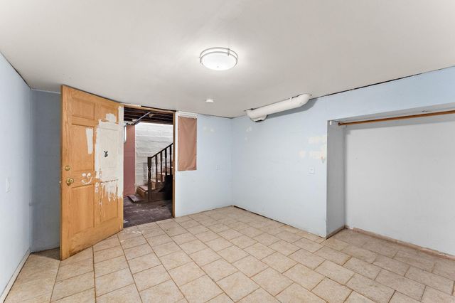 982 Case Avenue, Saint Paul, MN 55106