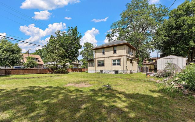 982 Case Avenue, Saint Paul, MN 55106