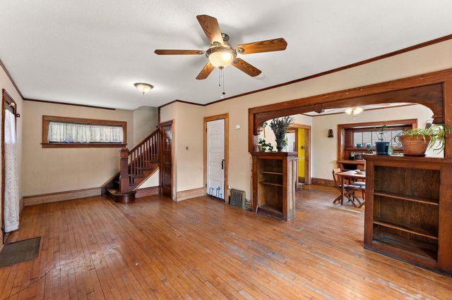 982 Case Avenue, Saint Paul, MN 55106