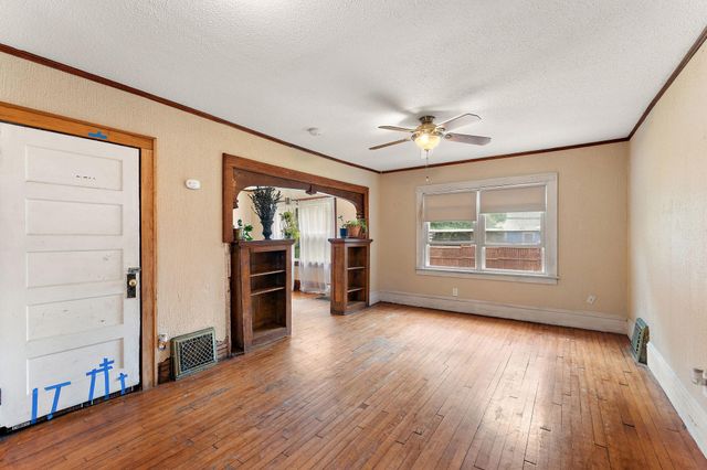 982 Case Avenue, Saint Paul, MN 55106