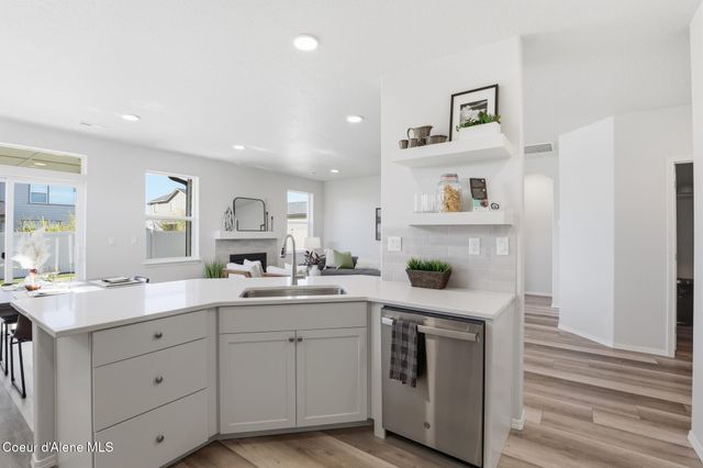 13948 N APEX WAY, Hayden, ID 83835