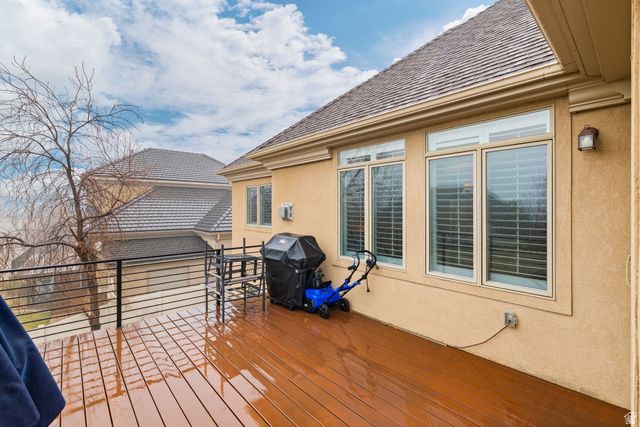 4488 SUMMERWOOD DR, Bountiful, UT 84010