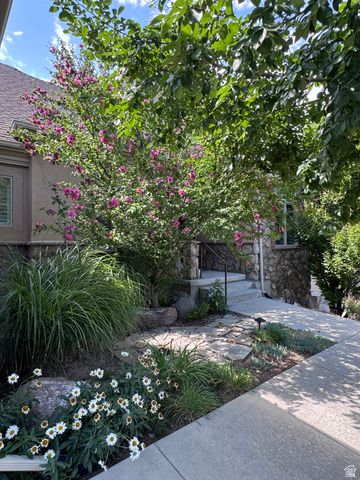 4488 SUMMERWOOD DR, Bountiful, UT 84010