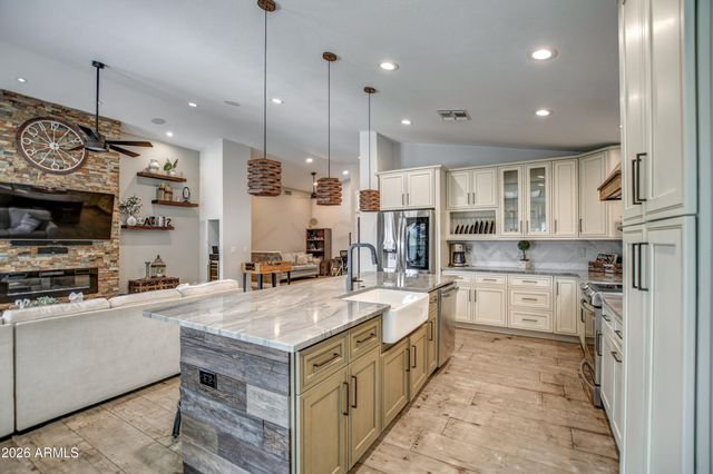 8809 W ALEX Avenue, Peoria, AZ 85382