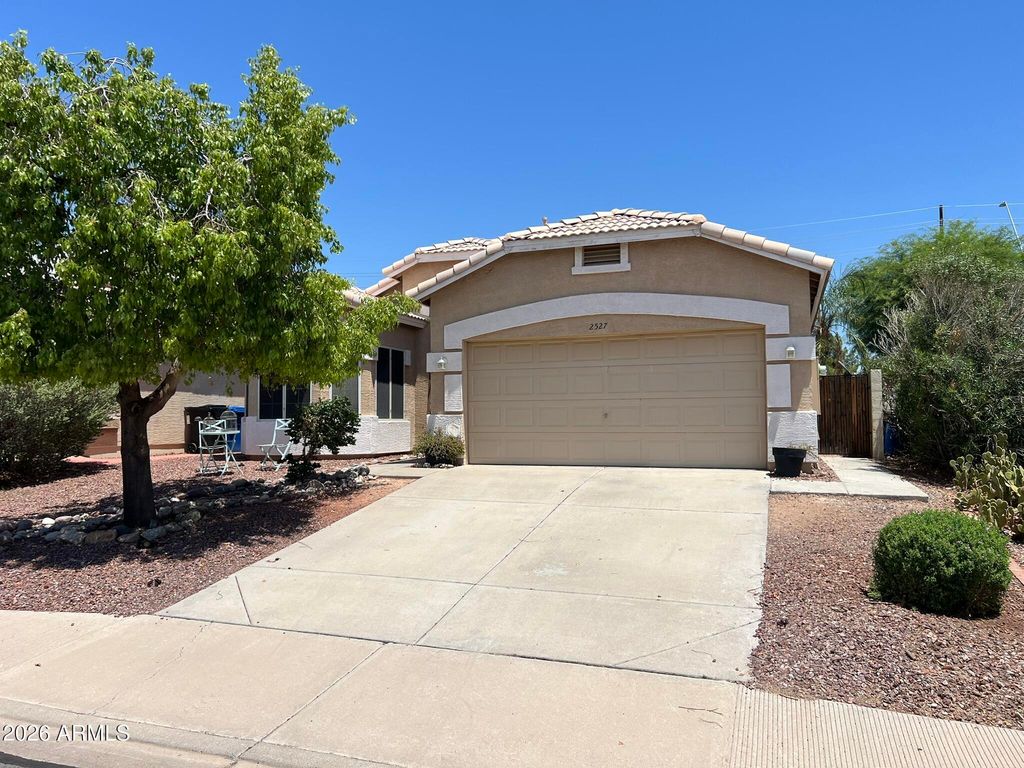 2527 N SILVERADO --, Mesa, AZ 85215 — exterior