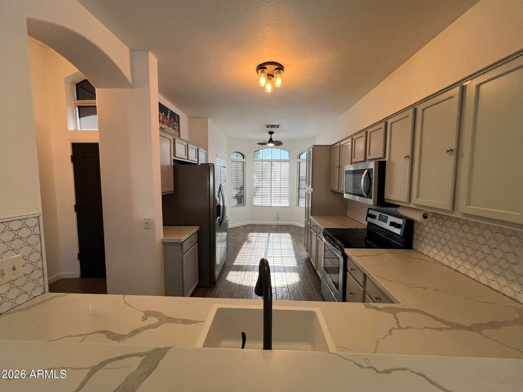 2527 N SILVERADO --, Mesa, AZ 85215 — photo 5