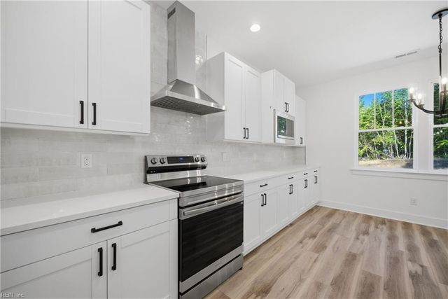 2313 Manning RD, Suffolk, VA 23434