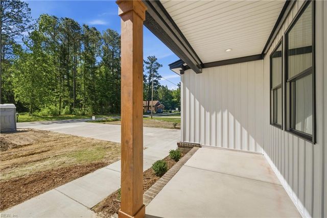 2313 Manning RD, Suffolk, VA 23434