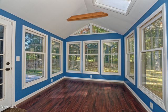 638 Top Ridge Drive, Guilderland, NY 12203