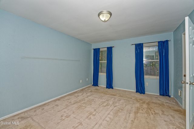 638 Top Ridge Drive, Guilderland, NY 12203