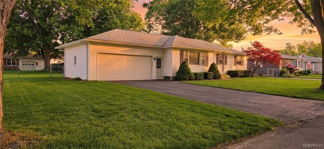 343 Summit Boulevard, North Tonawanda, NY 14120