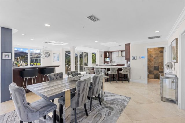 910 Jasmine Drive, Delray Beach, FL 33483