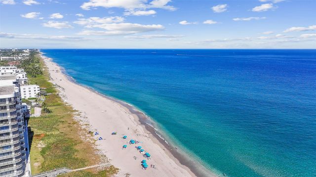 910 Jasmine Drive, Delray Beach, FL 33483