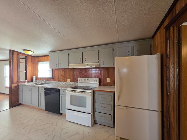 309, 331, 344 Holmes Road, Onalaska, TX 77360
