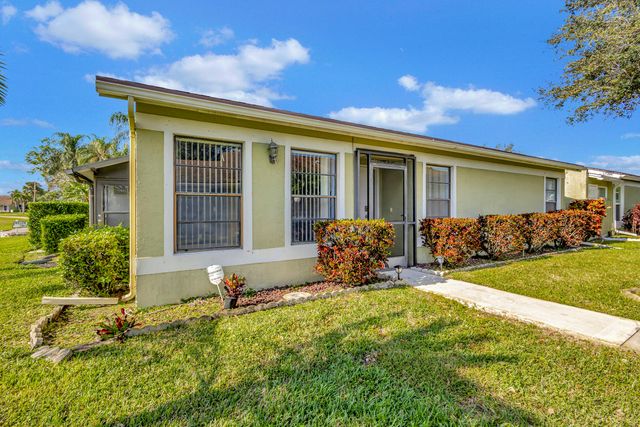 4385 Willow Brook Circle, West Palm Beach, FL 33417