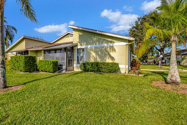 4385 Willow Brook Circle, West Palm Beach, FL 33417