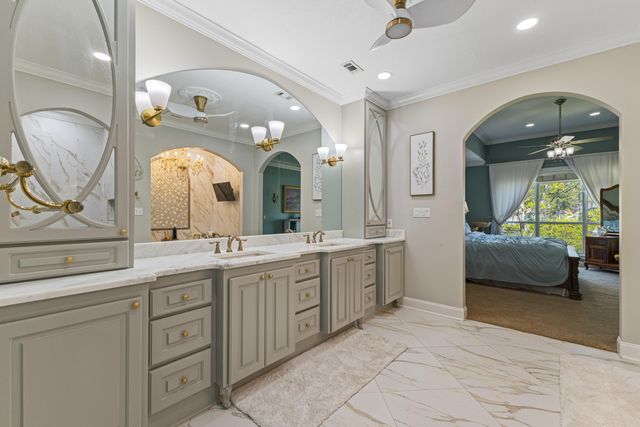 29 Stones Throw Dr., Hattiesburg, MS 39402