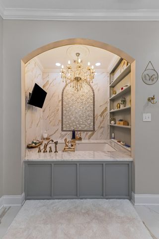 29 Stones Throw Dr., Hattiesburg, MS 39402