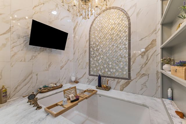 29 Stones Throw Dr., Hattiesburg, MS 39402