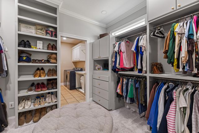 29 Stones Throw Dr., Hattiesburg, MS 39402