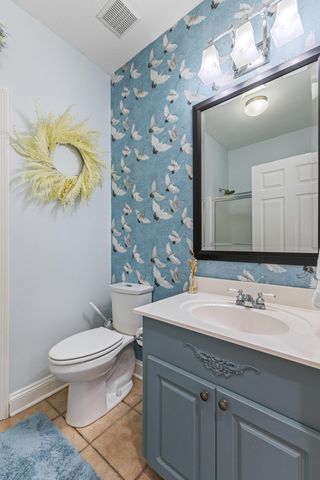 29 Stones Throw Dr., Hattiesburg, MS 39402