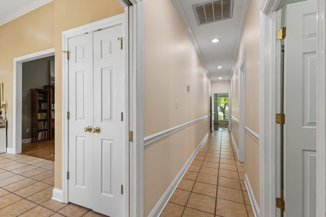 29 Stones Throw Dr., Hattiesburg, MS 39402