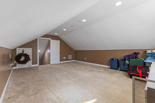 29 Stones Throw Dr., Hattiesburg, MS 39402