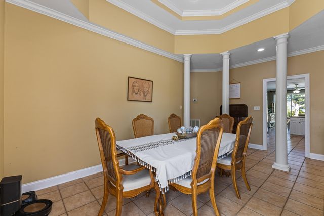 29 Stones Throw Dr., Hattiesburg, MS 39402