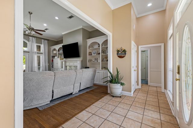 29 Stones Throw Dr., Hattiesburg, MS 39402