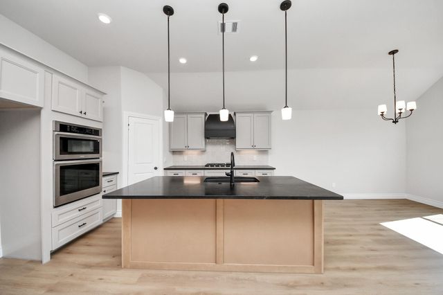 11911 Wisteria Meadows Drive, Willis, TX 77318