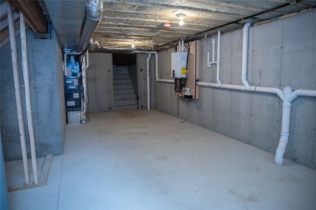 49 Recess Lane, Warwick, RI 02889