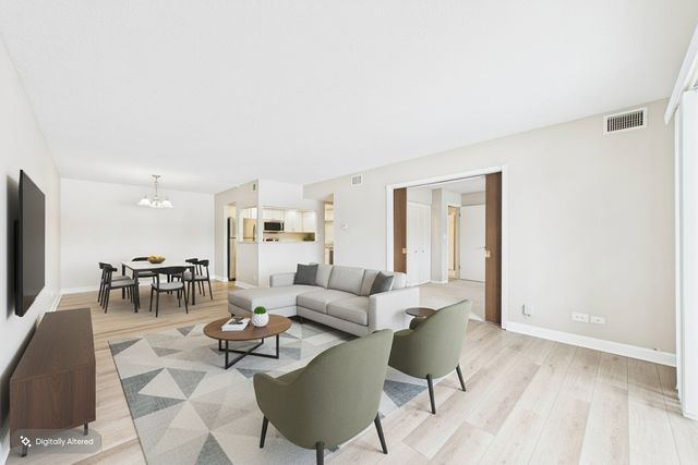 13000 W Heiden Circle 3105, Lake Bluff, IL 60044