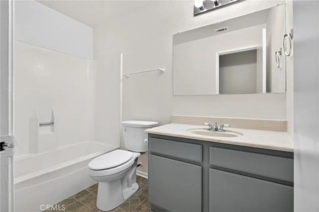 4405 Lakewood, San Bernardino, CA 92407