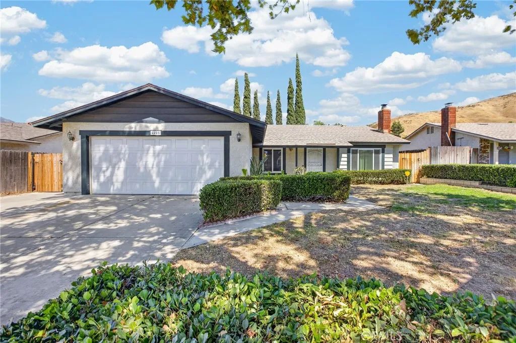 4405 Lakewood, San Bernardino, CA 92407