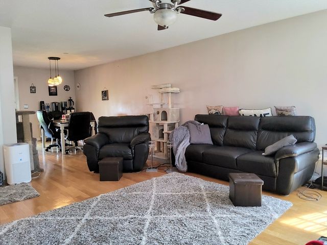 3096 Main St 3096, Palmer, MA 01069