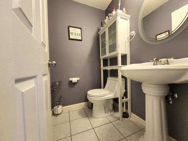 3096 Main St 3096, Palmer, MA 01069