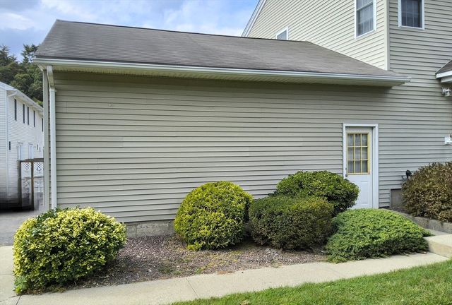 3096 Main St 3096, Palmer, MA 01069