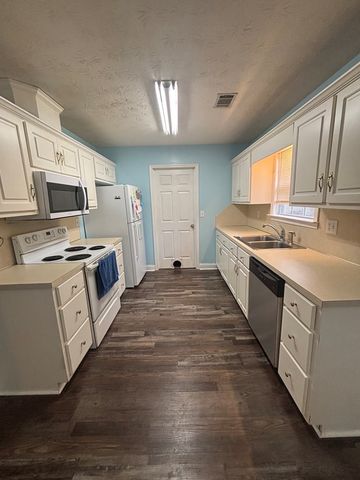 319 33rd Avenue South, Phenix City, AL 36869