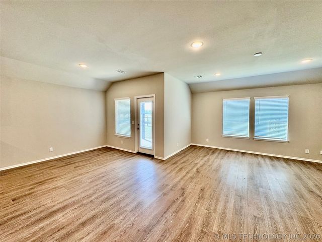 28180 E 115th Street S, Coweta, OK 74429