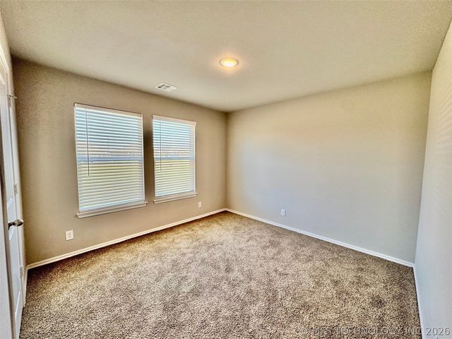 28180 E 115th Street S, Coweta, OK 74429