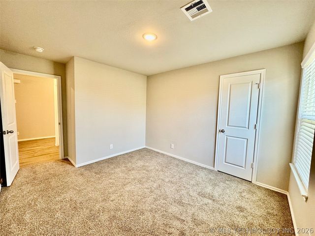 28180 E 115th Street S, Coweta, OK 74429