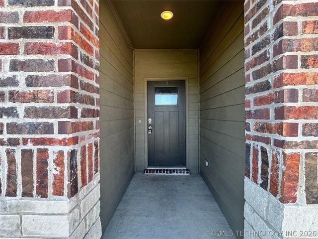 28180 E 115th Street S, Coweta, OK 74429