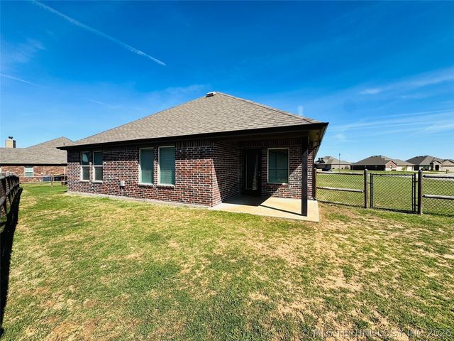 28180 E 115th Street S, Coweta, OK 74429