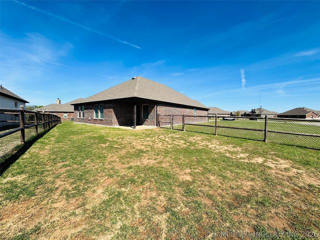 28180 E 115th Street S, Coweta, OK 74429